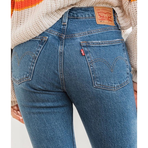 Levi's 501 Destructed High Rise Skinny Jeans - Picture 8 of 9